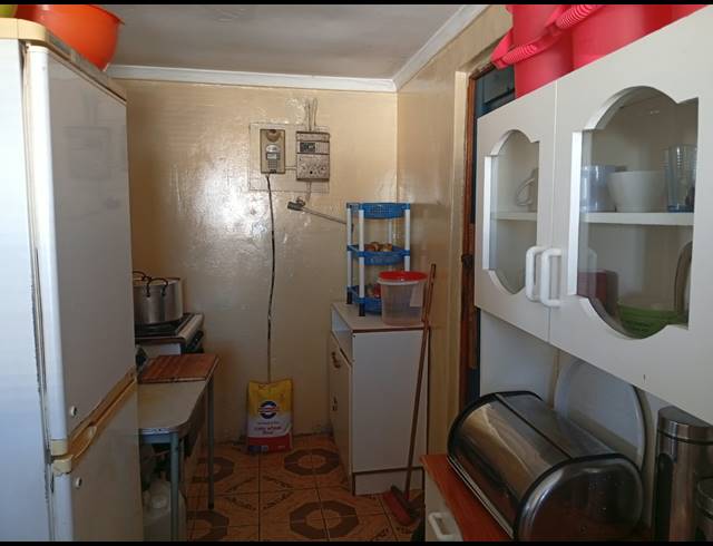 3 BEDROOM FREEHOLD FOR SALE IN VICTORIA MXENGE